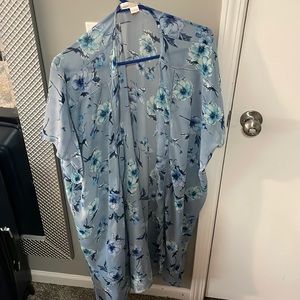Blue floral kimono size xs/s